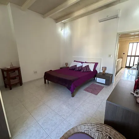 Town House - Soul Dive - Pensiune